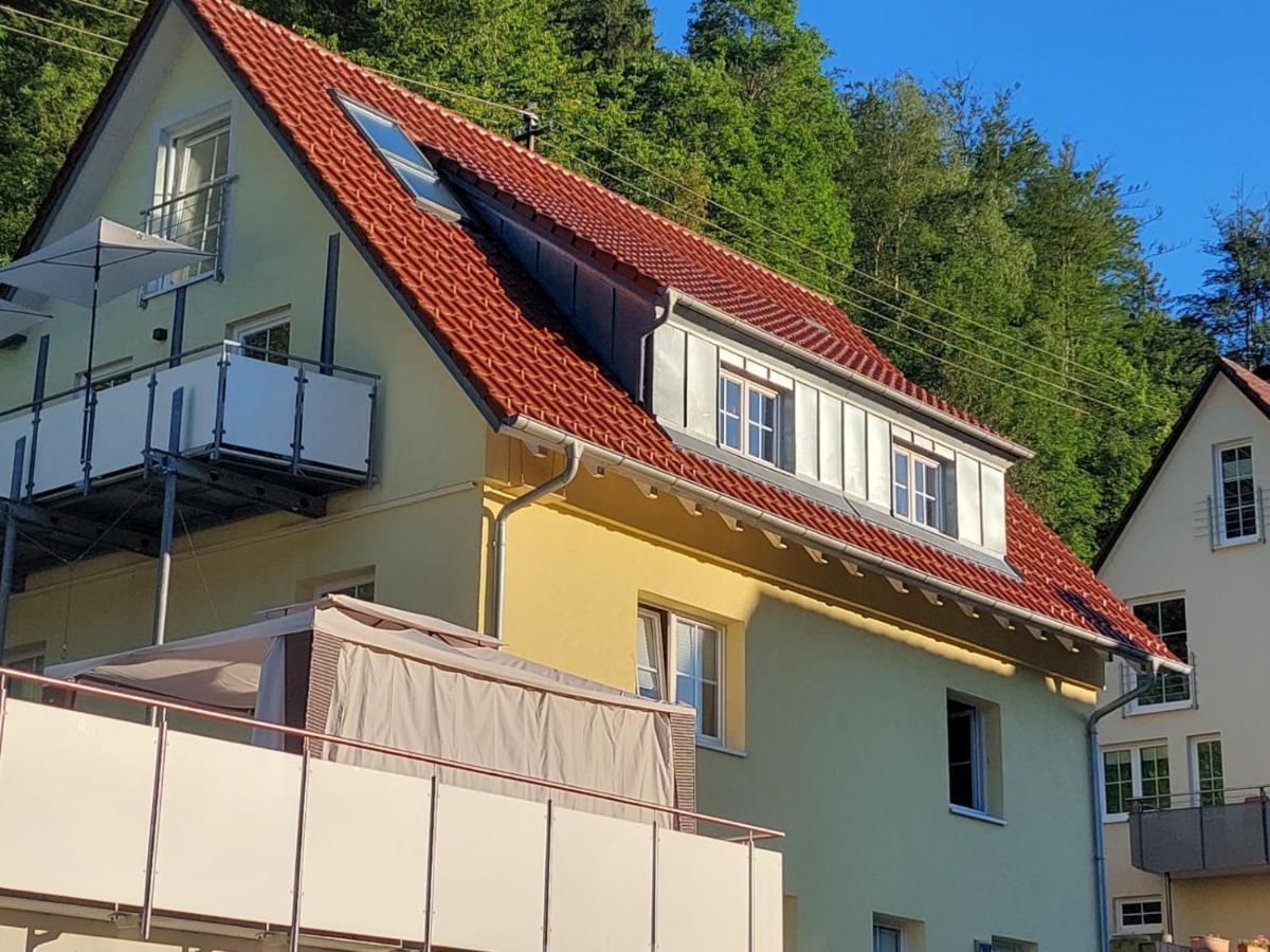 Apartement Am Waldrand Bad Wildbad Eksteriør bilde
