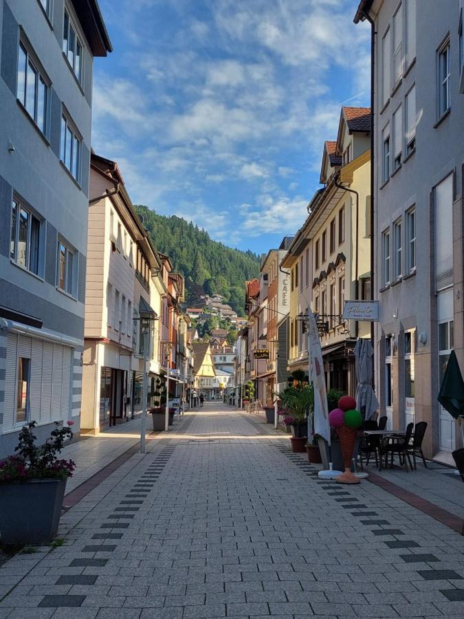 Apartement Am Waldrand Bad Wildbad Eksteriør bilde
