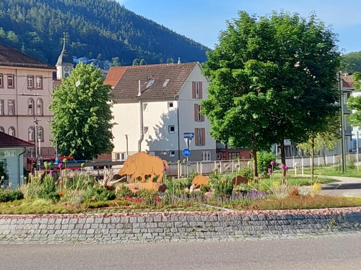 Apartement Am Waldrand Bad Wildbad Eksteriør bilde